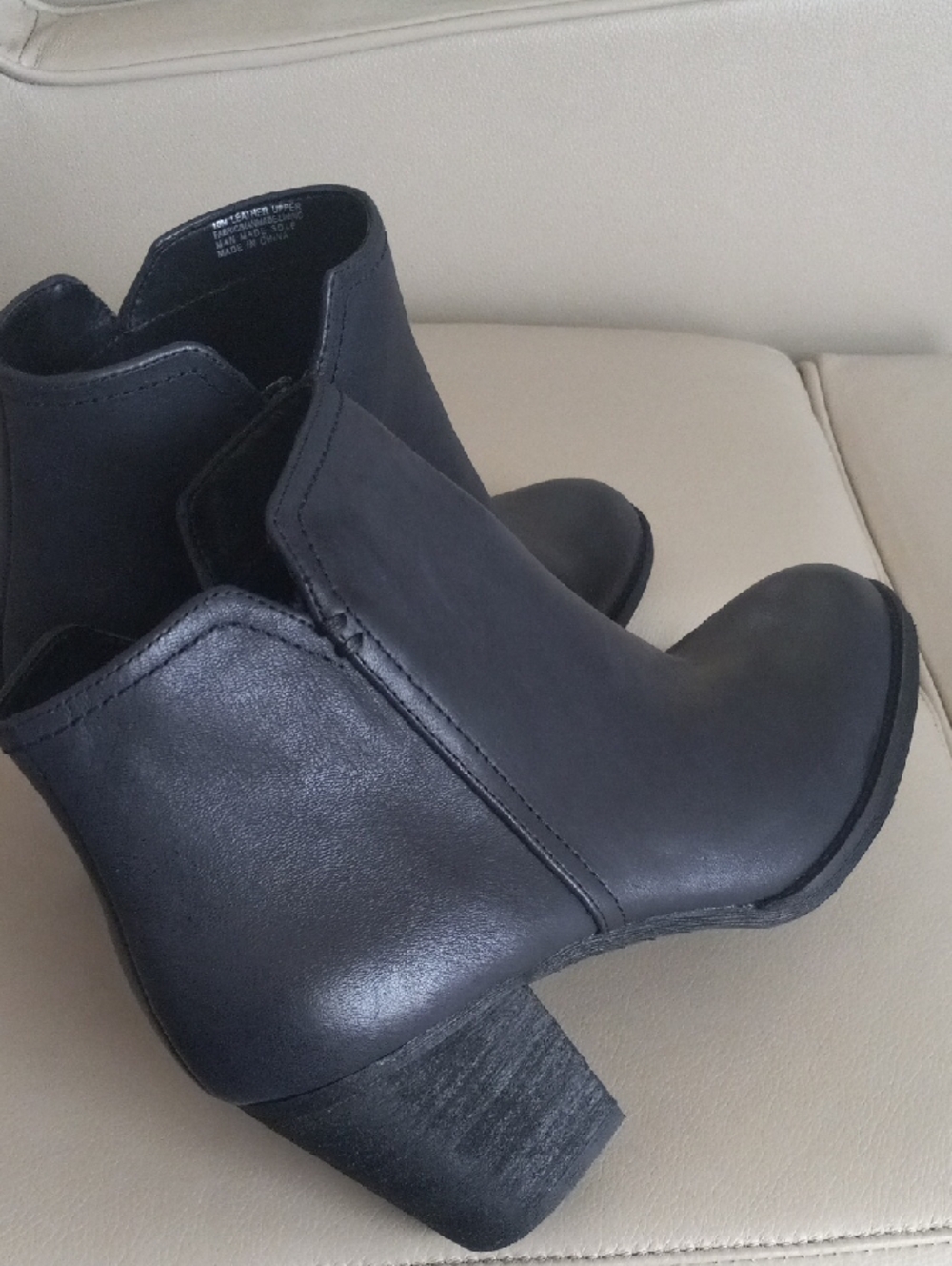 Gianni Bini Black Leather Ankle Booties with Block Heel Size 10M